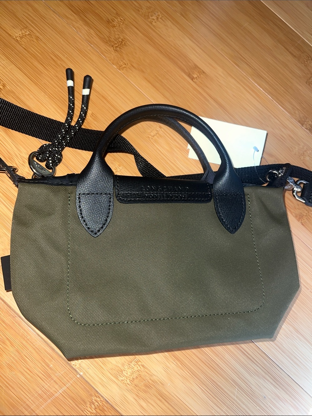 Longchamp
Le Pliage Energy XS Crossbody Tote - Picture 6 of 11